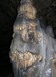 Монстр-Макрушинская пещера